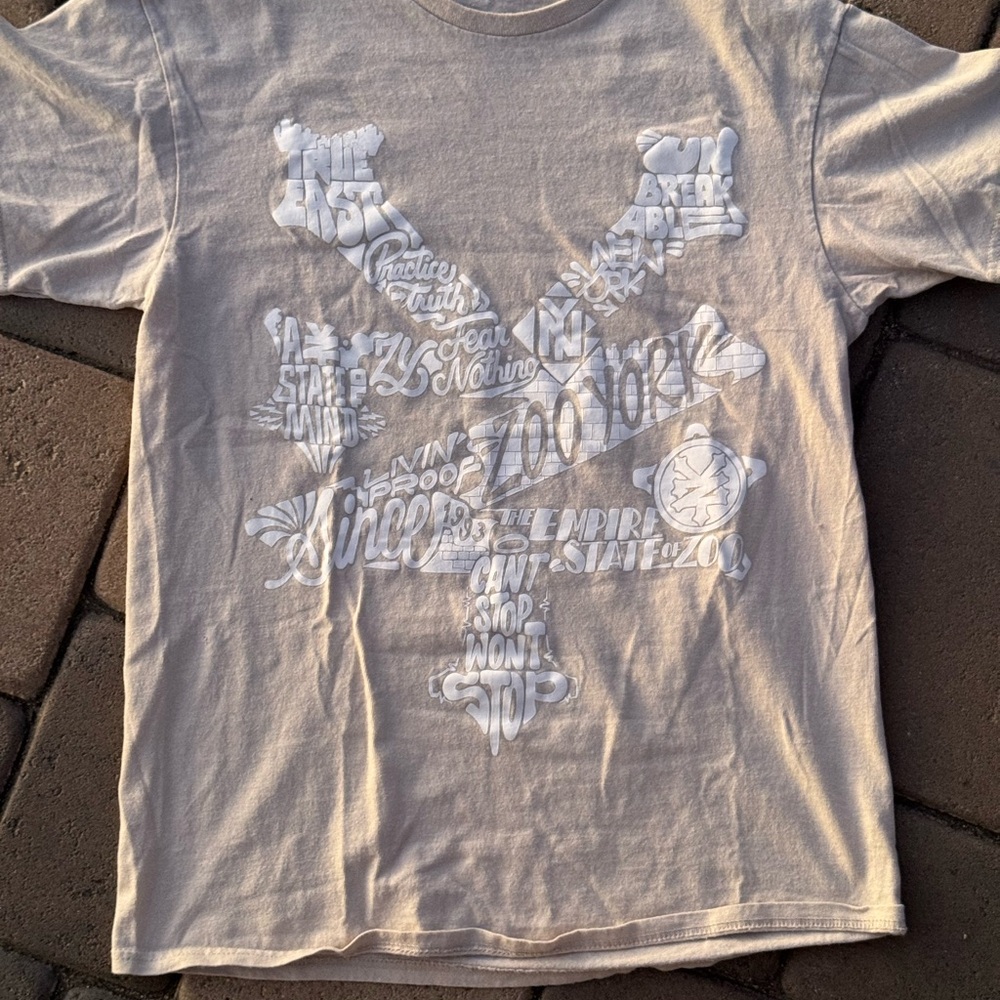 Zoo York Gray T-Shirt